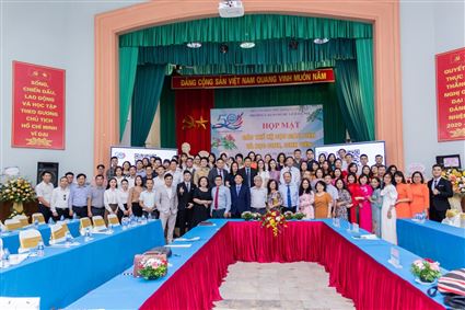 Định hướng trong xây dựng và khai thác mạng lưới cựu học sinh, sinh viên tại Khoa Quản trị Lữ hành, Hướng dẫn