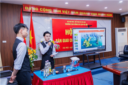 Sinh viên Cao đẳng Du lịch Hà Nội giao lưu trực tuyến với sinh viên Học viện Khách sạn và Du lịch Pislsen (Cộng hòa Séc)