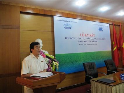 Ký kết hợp động hợp tác đào tạo