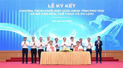 Bộ VHTTDL và tỉnh Phú Thọ ký kết chương trình phối hợp về thúc đẩy chuyển đổi số, phát triển du lịch thông minh