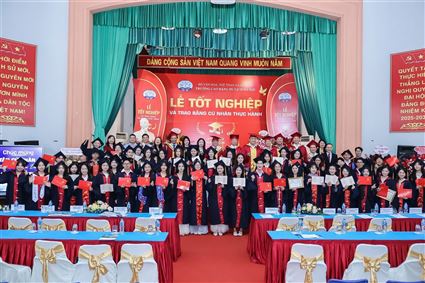 Trường Cao đẳng Du lịch Hà Nội tổ chức Lễ tốt nghiệp và trao bằng cử nhân thực hành năm 2026