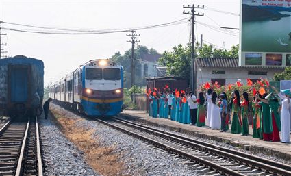 Chuyến tàu di sản Thái Nguyên nối dài những hành trình về xứ Trà