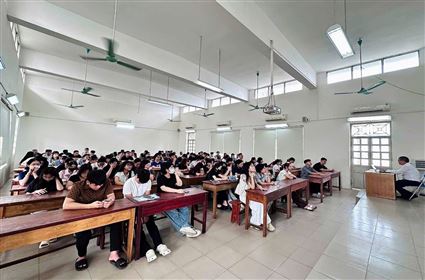 TUẦN SINH HOẠT CHÍNH TRỊ ĐẦU KHÓA DÀNH CHO HSSV CAO ĐẲNG C23 VÀ TRUNG CẤP K29D: KHỞI ĐẦU VỮNG VÀNG-SẴN SÀNG CHO HÀNH TRÌNH MỚI