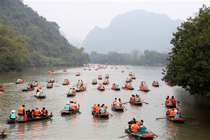 Ninh Bình: Tăng cường bảo đảm an toàn đối với hoạt động du lịch đường thủy nội địa