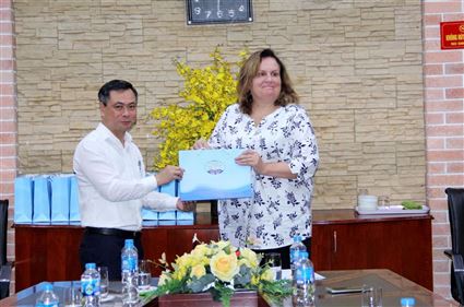 Giao lưu quốc tế giữa Trường Cao đẳng Du lịch Hà Nội và Học viện Khách sạn & Du lịch Pilsen (Cộng hoà Séc)