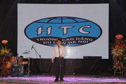 TƯNG BỪNG ĐẠI NHẠC HỘI CHÀO TÂN SINH VIÊN “ WELCOME TO HTC 2017” CỦA TRƯỜNG CAO ĐẲNG DU LỊCH HÀ NỘI