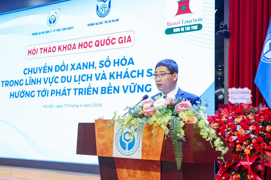 Tìm giải pháp thúc đẩy chuyển đổi xanh, chuyển đổi số trong lĩnh vực du lịch và khách sạn